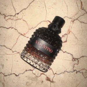 Valentino Born in Roma Coral Fantasy